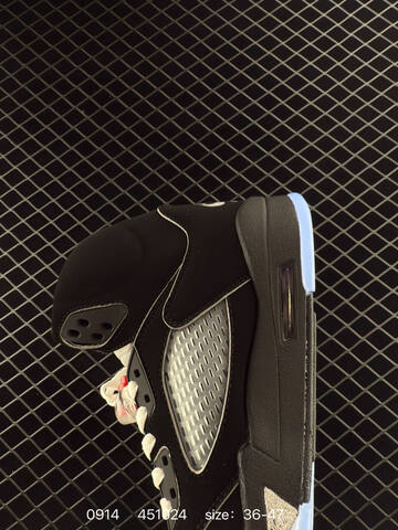Jordan Air Jordan 5 Retro Black Metallic Reimagined Black Metallic Silver White EU 36-47 Basketball Shoe - Unisex BS-80718