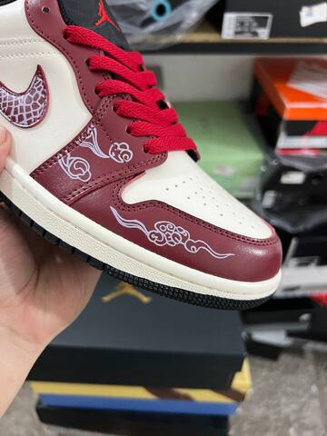 Jordan Air Jordan 1 Low 553558 040 Sail Red White Black US 7 UK 6 BR 38 EUR 40 25cm Sneaker - Unisex BS-87239