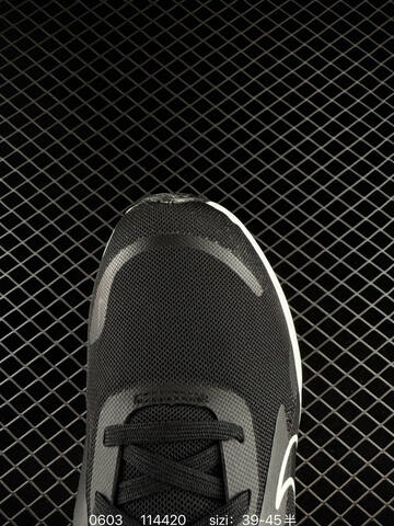 Nike Quest 5 Black White Grey EU 39-45 Running - Unisex BS-71011