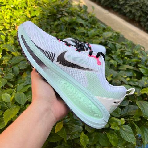 Nike Vomero 18 IM6676-104 White Black-Glacier Blue EU 40 Running - Men's (BS-87053)