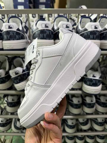 MLB Chunky Liner 3 ASXM046 White Silver Skate Shoe Skate