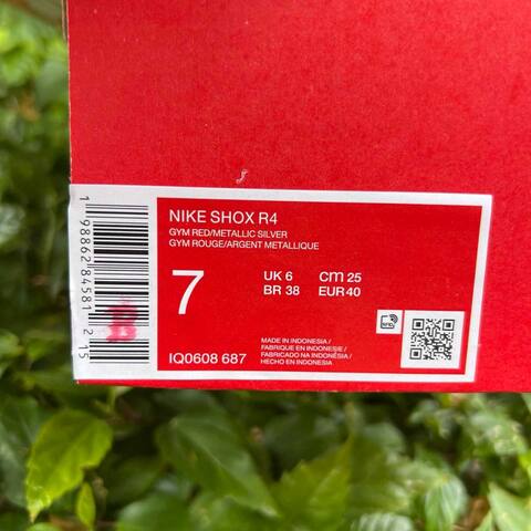 Nike Shox R4 IQ0608-687 Gym Red Metallic Silver EU 40 Lifestyle - Men's (BS-87040)