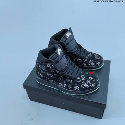 Jordan Air Jordan 1 Low Black White Graphic Print With Mint Outsole 36 47B Casual - Women's (BS-66024)