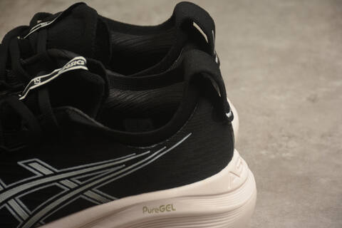 ASICS GEL NIMBUS 27 1011B958 002 Black White US 8 5 EUR 42 UK 7 5 CM 26 5 CN 265 Running Shoe Running Sneakers - Men's (BS-59745)