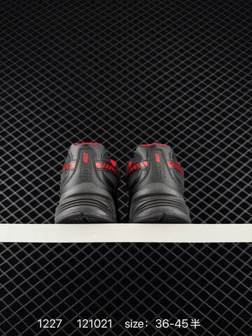 Nike Initiator Black Red EU 36-45 Running - Unisex BS-73446