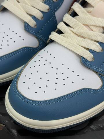 Jordan Air Jordan 1 Low SE HM3711-144 White Armory Navy Aegean Storm Cream EU 41 Sneaker - Men s BS-87170
