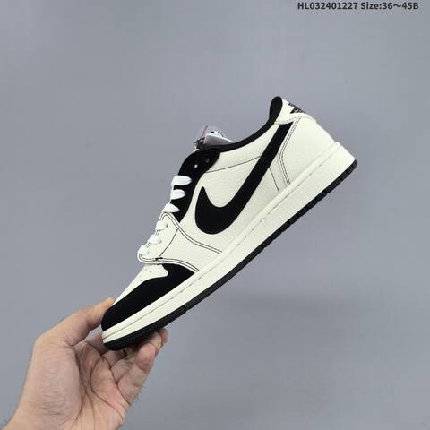 Nike Air Jordan 1 Black White Cream EU 36-45 Casual - Unisex (BS-67226)