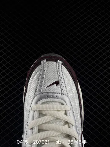 Nike Initiator Running Metallic Silver Sail Burgundy Crush Black EU 36-45 - Unisex BS-72091