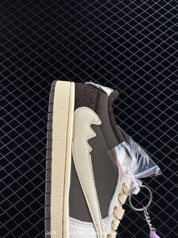 Jordan Fragment x Travis Scott x Labubu Air Jordan 1 Low White Dark Brown Cream EU 36-45 Sneaker - Unisex (BS-80845)