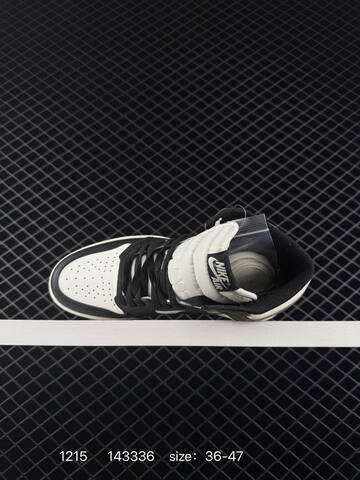 Jordan Air Jordan 1 Retro High OG 555088 115 Sail Black Dark Mocha Brown EU 36-47 Basketball Shoe - Unisex BS-80058
