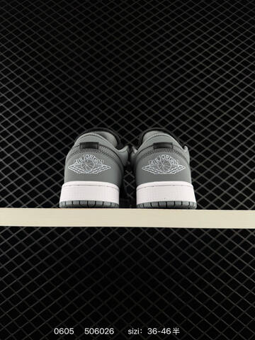 Nike AIR JORDAN 1 LOW Lifestyle BS-70970
