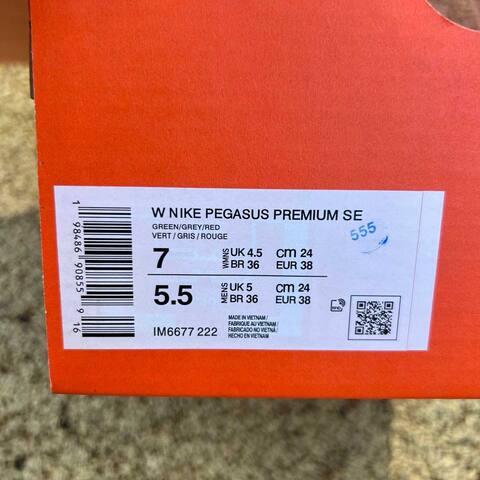 Nike Pegasus Premium SE Green Grey Red EU 38 Running - Women's (BS-87010)