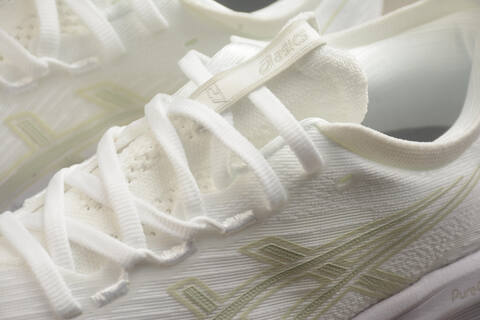 ASICS GEL NIMBUS 27 1012B753 100 White US 8 5 EUR 42 UK 7 5 CM 26 5 Running Shoe Running Sneakers - Men's (BS-59747)