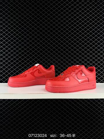 Nike Air Force 1 07 Triple Red EU 36-45 Lifestyle - Unisex (BS-70275)