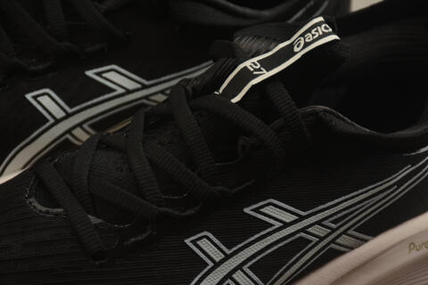 ASICS GEL NIMBUS 27 1011B958 002 Black White US 8 5 EUR 42 UK 7 5 CM 26 5 CN 265 Running Shoe Running Sneakers - Men's (BS-59745)