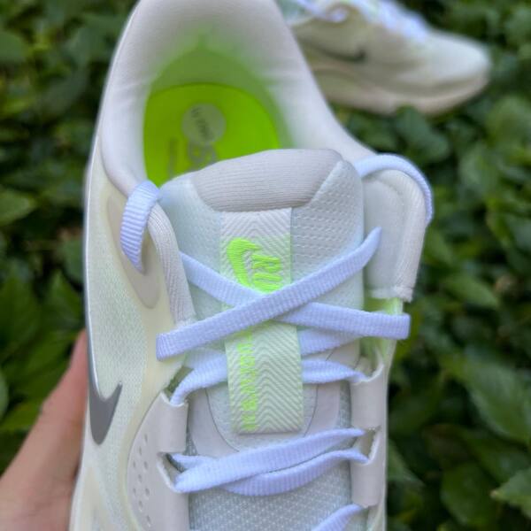Nike Structure 26 HJ1101-103 Summit White Chrome US W 8 5 US M 7 EU 40 running lifestyle