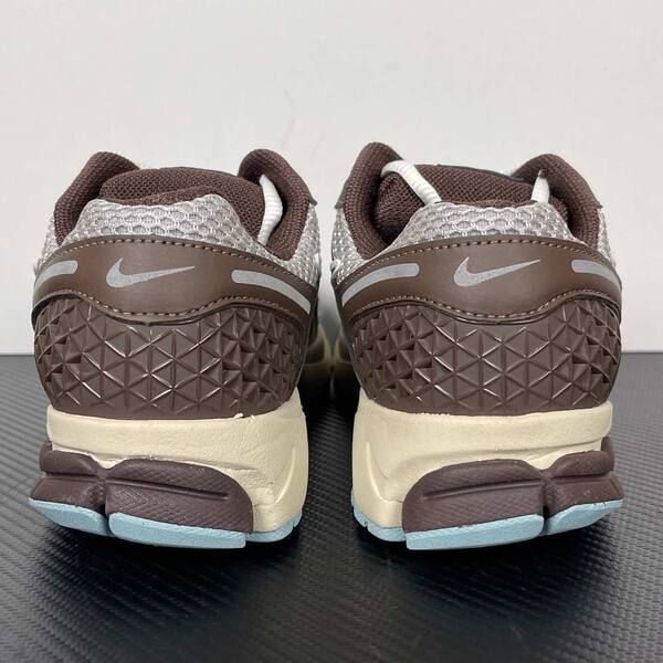Nike Zoom Vomero 5 FD9920-022 brown/silver/cream/light blue running
