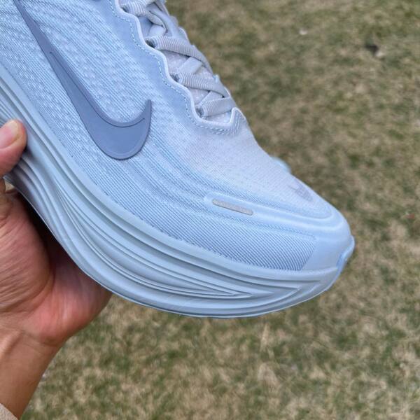 Nike Vomero Plus HV8150-004 Football Grey Ashen Slate EU 41 running lifestyle