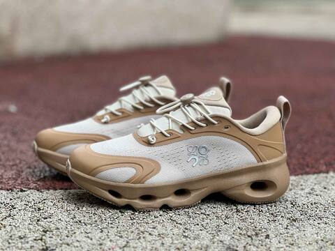 On Cloudsolo 3WF30604615 Dark Sand Cream US 5 EU 36 UK 3 JP 22 Running Shoe Running Sneakers - Women s BS-86767