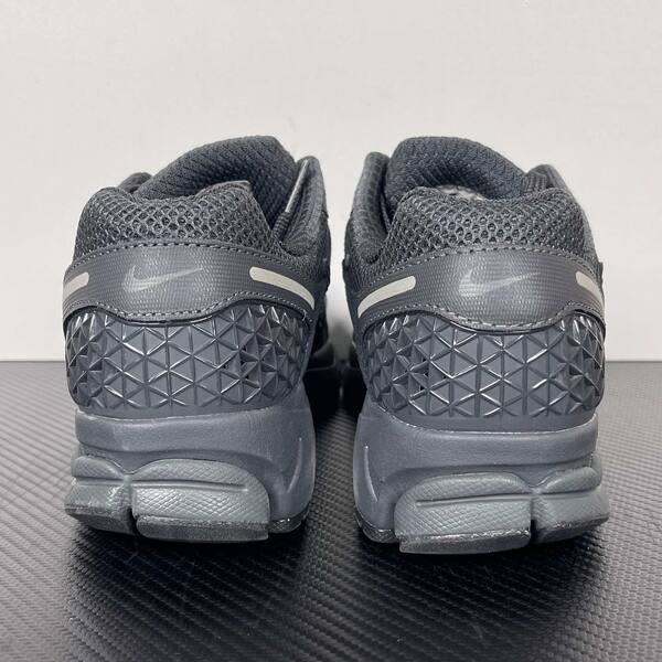 Nike Zoom Vomero 5 BV1358-002 Dark Grey/Black running