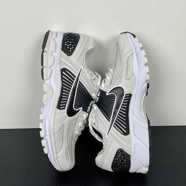 Nike Zoom Vomero 5 FB9149-101 White/Black running