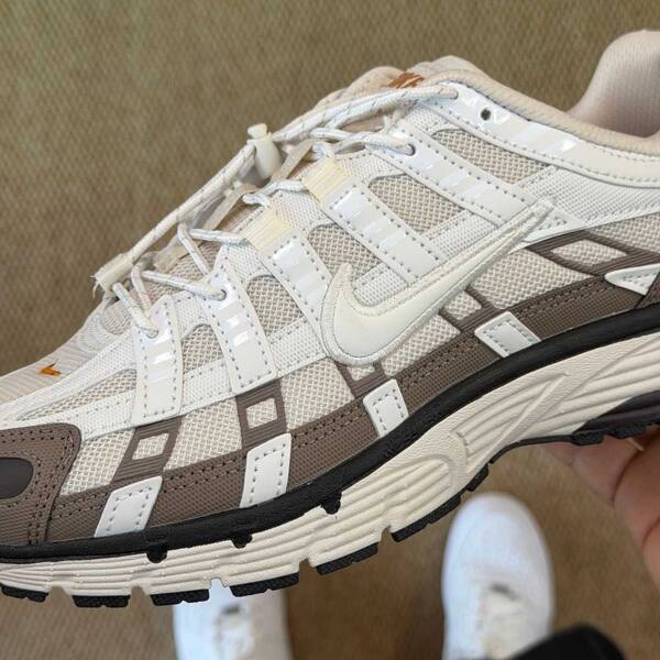 Nike P-6000 white/grey/brown with orange accents EU 40 running