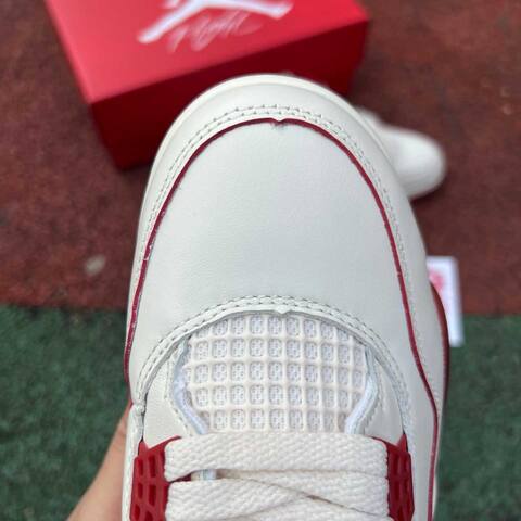 Jordan Air Jordan 4 Retro HV0823-108 Pale Ivory Sierra Red Tough Red EU 41 Basketball Shoe - Men's (BS-87269)