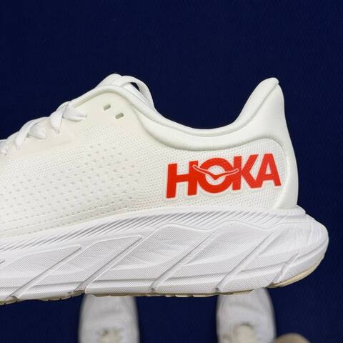 HOKA Arahi 7 White Red Running Shoe Running Sneakers (BS-86826)