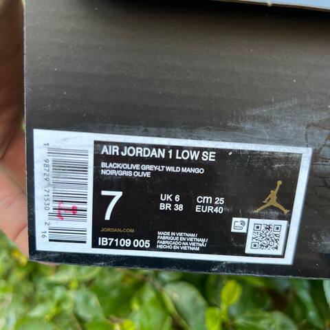 Jordan Air Jordan 1 Low SE IB7109 005 Black Olive Grey Light Wild Mango US 7 UK 6 BR 38 EUR 40 25 Cm Sneaker - Unisex (BS-87238)