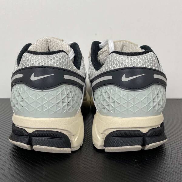 Nike Zoom Vomero 5 FN7649-110 White/Light Grey/Black/Yellow Ochre running