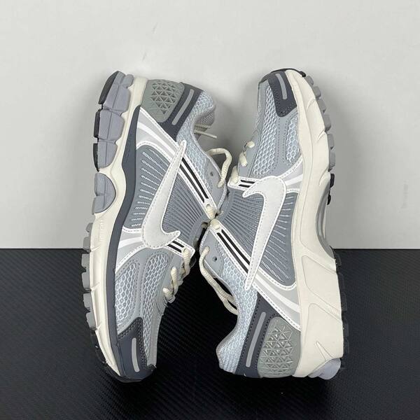 Nike Zoom Vomero 5 FD9919-001 Silver/Gray/White/Black running