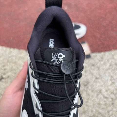 LOEWE x On Cloudsolo 3WF30604605 Beige Black Off White US 7 EU 38 UK 5 JP 24 Running Shoe Running Sneakers - Women's (BS-86770)