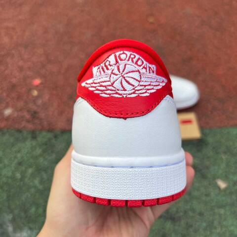 Jordan Air Jordan 1 Retro Low OG CZ0790 161 White University Red US 8 5 UK 7 5 BR 40 EUR 42 26 5 Cm Sneaker - Men's (BS-87212)