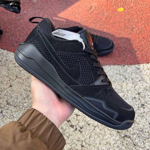 Jordan CMFT Era HJ6777 060 Black EUR 41 Sneaker - Men's (BS-87140)