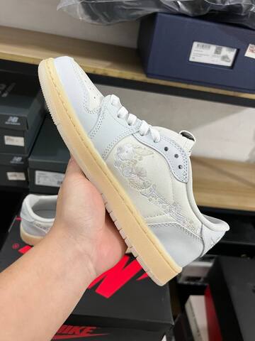 Jordan Air Jordan 1 Low OG IF4391 100 White Light Blue Pale Yellow EUR 39 Sneaker - Women's (BS-87236)