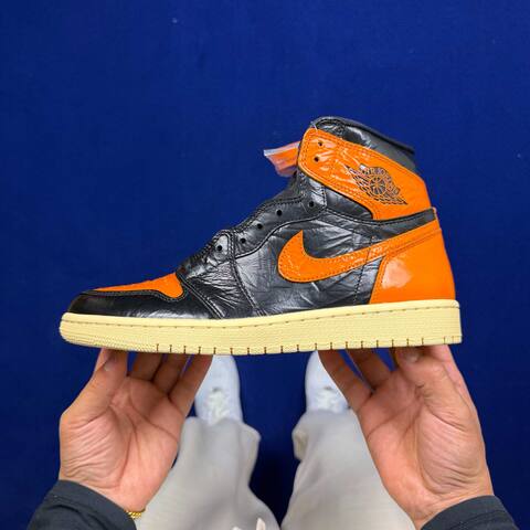 Jordan Air Jordan 1 Retro High OG 555088-028 Black Orange Pale Vanilla EU 42 5 Basketball Shoe - Men's (BS-87156)