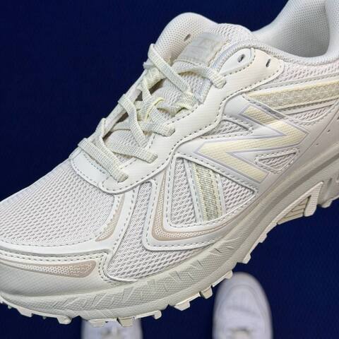 New Balance 410 V5 MT410SA5 Off White Cream Beige EU 40 Trail Shoe - Men's (BS-87116)
