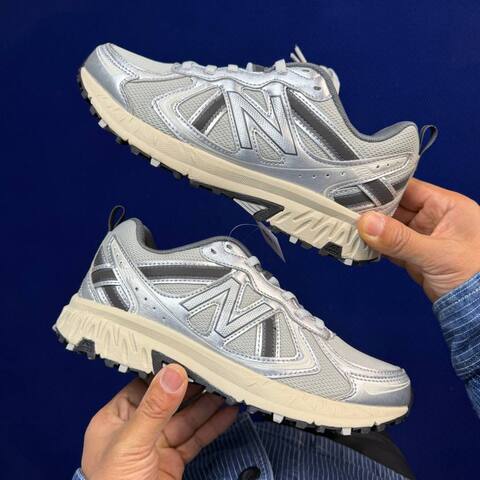 New Balance 410 V5 MT410KR5 Light Gray Silver Cream Dark Gray EU 39 5 Trail Shoe - Women's (BS-87114)