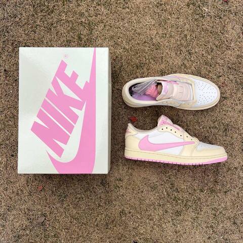 Jordan Air Jordan 1 Low OG SP Travis Scott IQ7604-100 Cream White Pink Blue EU 42 Sneaker - Men's (BS-87187)
