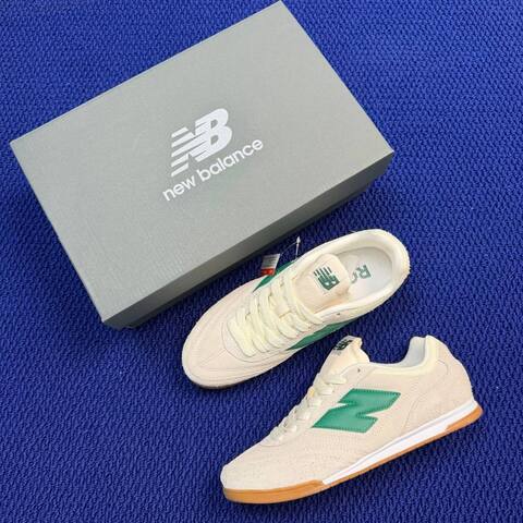 New Balance URC42HG Off White Green Gum White EU 42 Sneaker - Men's (BS-87107)
