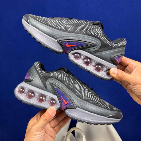 Nike Air Max Dn DV3337-008 Black/Crimson/Smoke Grey EU 40 running