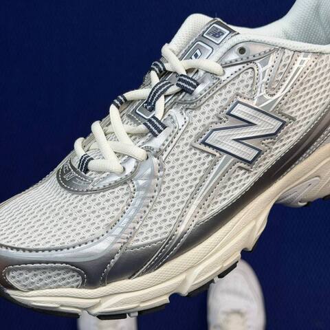 New Balance 740 U740GC2 Silver Off White Navy USA 8 UK 7 5 EUR 41 5 Training Shoe - Men's (BS-87088)