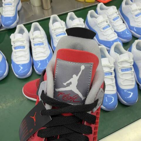 Jordan Air Jordan 4 Retro FQ8138 600 Fire Red White Black EU 43 Basketball Shoe - Men's (BS-87252)