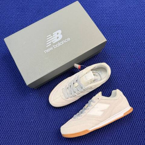 New Balance URC42EB Light Gray White Gum EU 40 Sneaker - Men's (BS-87111)
