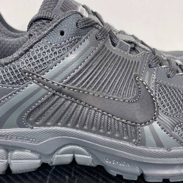 Nike Zoom Vomero 5 BV1358-002 Dark Grey/Black running