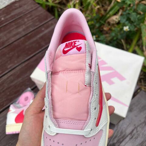 Jordan Air Jordan 1 Low OG SP IQ7604 101 Sail Tropical Pink Shy Pink EU 41 Sneaker - Men's (BS-87177)