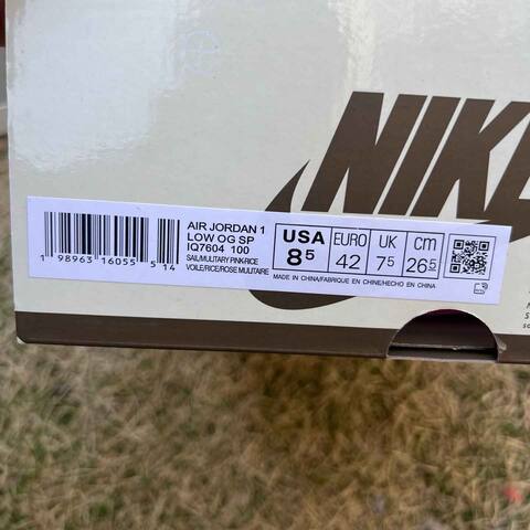 Jordan Air Jordan 1 Low OG SP IQ7604 100 Travis Scott Sail Military Pink Rice EU 42 Sneaker - Men's (BS-87210)