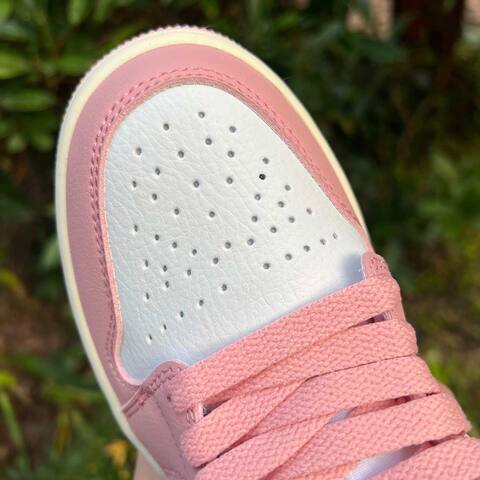 Jordan Air Jordan 1 Low DC0774 162 Pink White Cream EUR 37 5 Sneaker - Women's (BS-87174)