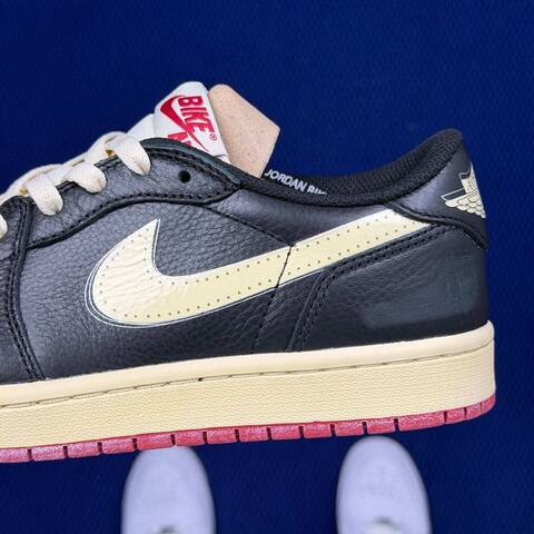 Jordan Air Jordan 1 Retro Low OG Nigel Sylvester IB8958 001 Black Pale Yellow Red US 8 5 UK 7 5 EUR 42 Sneaker - Men's (BS-87161)