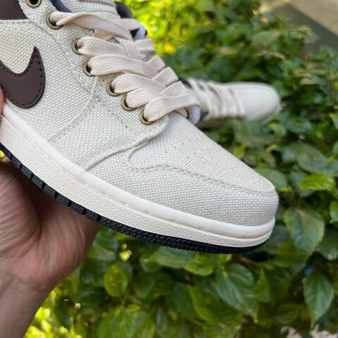 Jordan Air Jordan 1 Low PRM IB8058 110 Pale Ivory Baroque Brown Black EUR 40 Sneaker - Men's (BS-87219)